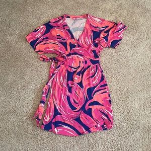 Lilly Pulitzer Amoritta short sleeved kimono style wrap
dress small